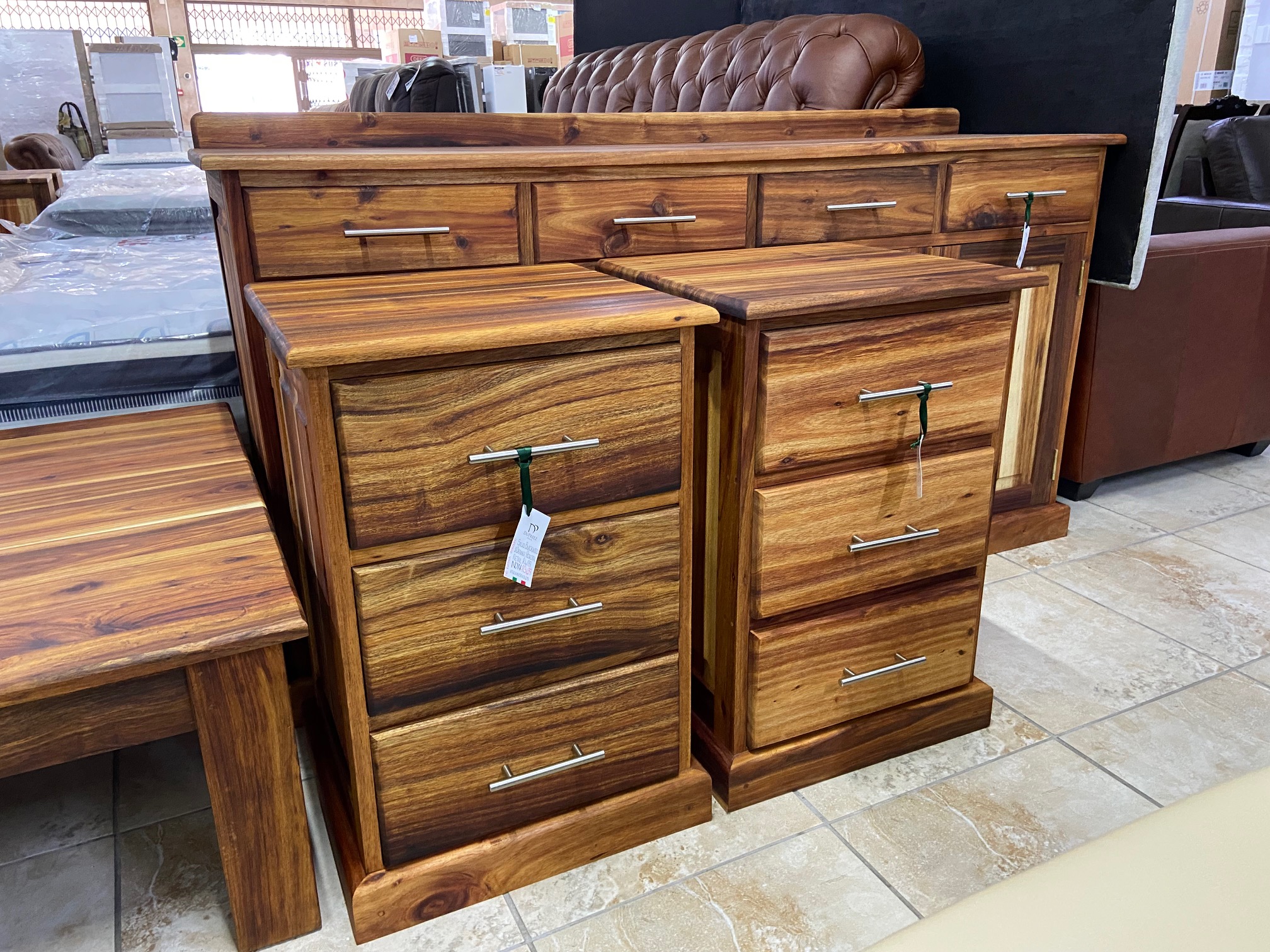 SOLID BLACKWOOD 3-DRAWER PEDESTAL